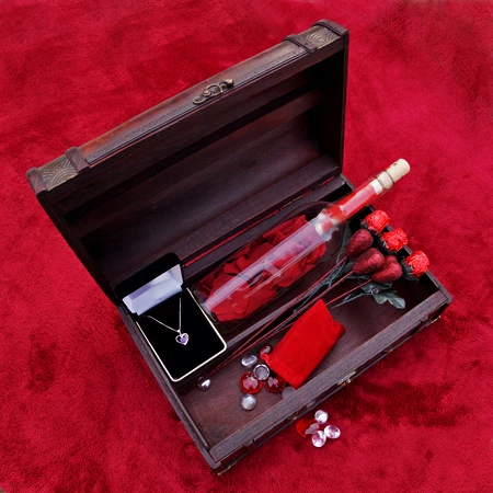 Antony And Cleopatra Lovers Chest 3 Antony And Cleopatra Lovers Chest