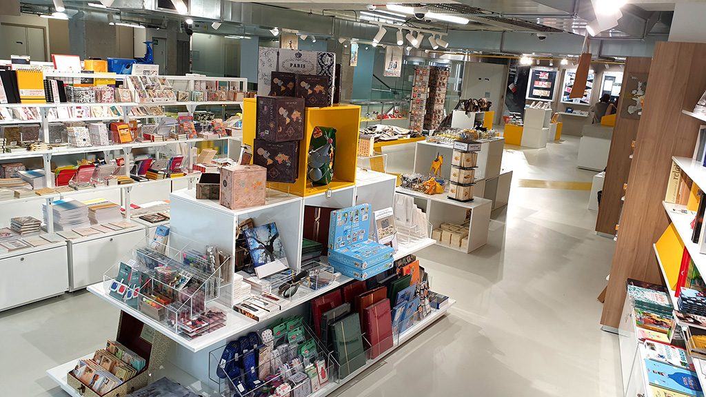 DC GIFT SHOP 20 DC GIFT SHOP -DC GIFT SHOP t2